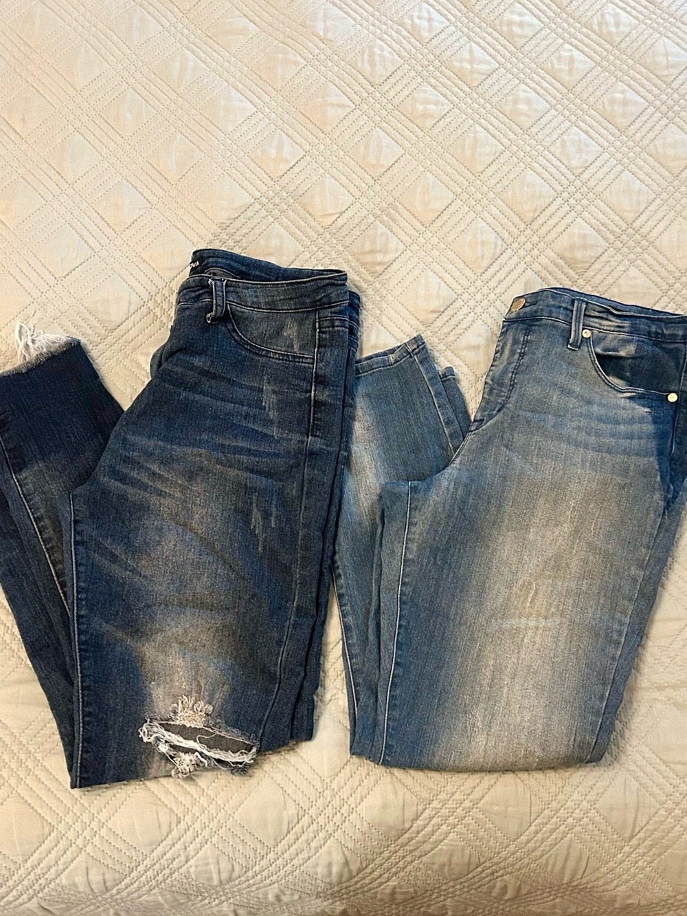 BUNFLE of Two Women’s Skinny Jeans, Size 11 Junior and 10